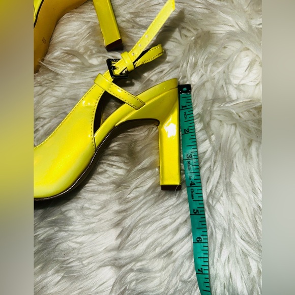 Calvin Klein Amaria Pointed Toe Slingback Pump Shoe - Picture 7 of 7